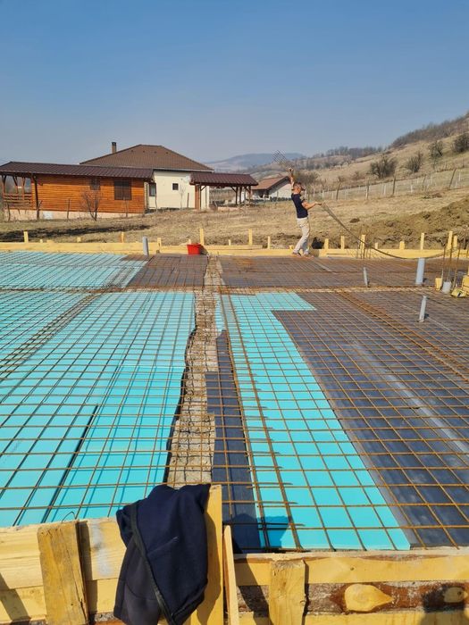 Construim case și cabane din lemn