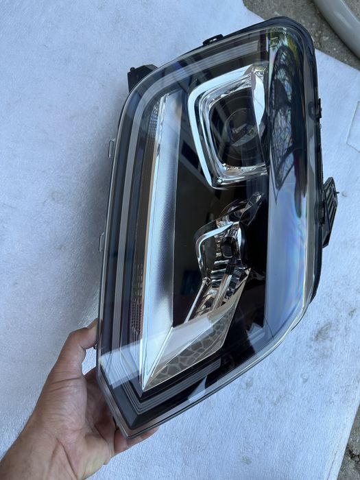 Far dreapta vw amarok.2h.cod:2h1941018.a.