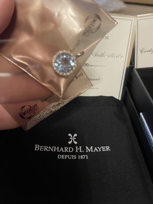 Подвеска 750 пробы с бриллиантами