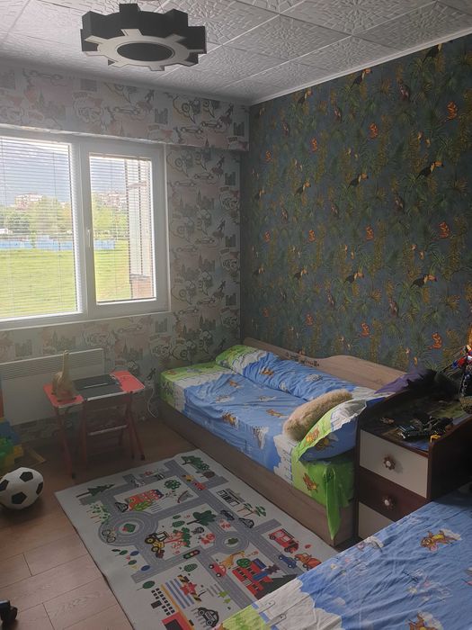 Тристаен апартамент