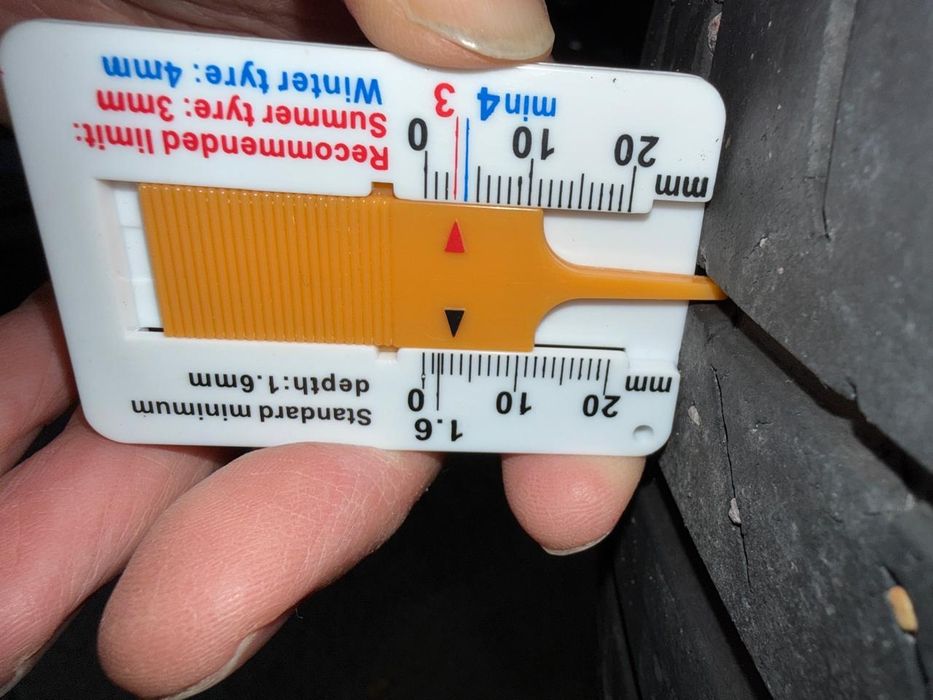 Продаю шины Континенталь.