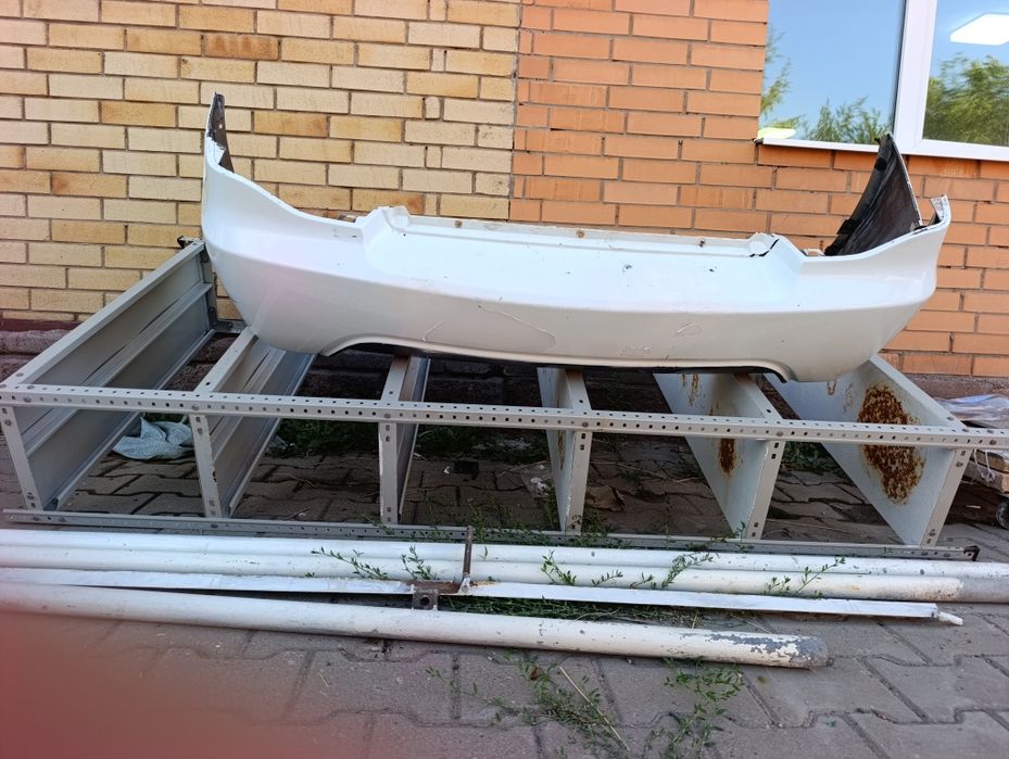 Продам бампер нексия