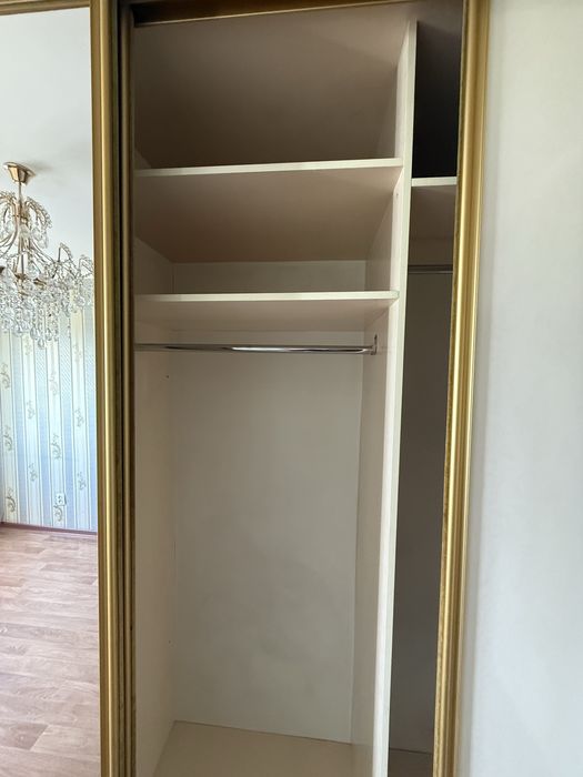 Срочно продается 2 шкафа