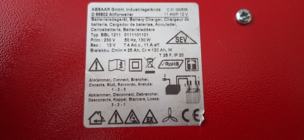 Зарядно за акумулатор -ABSAAR 11A.Немско