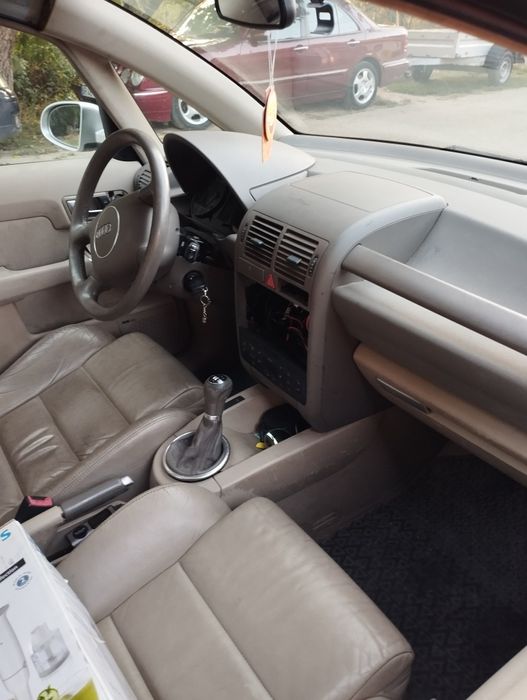 Vând Audi A2 1.4 TDI