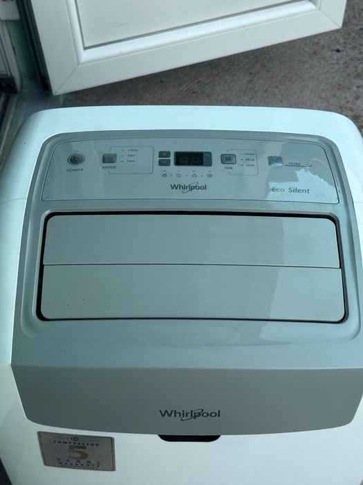 Aparat aer conditionat whirlpool  pacw212co