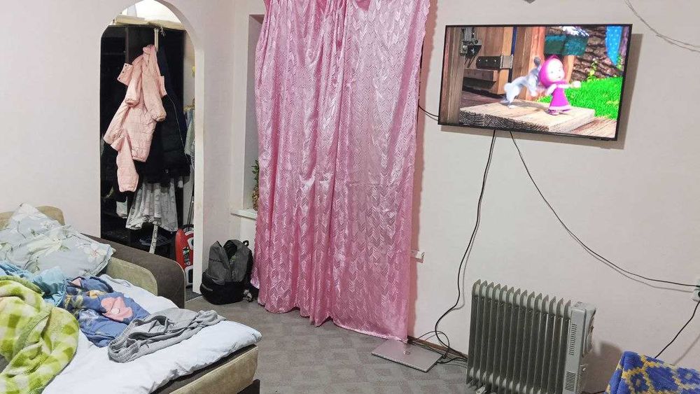 Сдаётся 3+2 комнаты — два дома на одном дворе за МЖК, Нахаловка