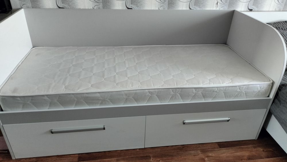 Продам кровать!!! Размер 175х7575