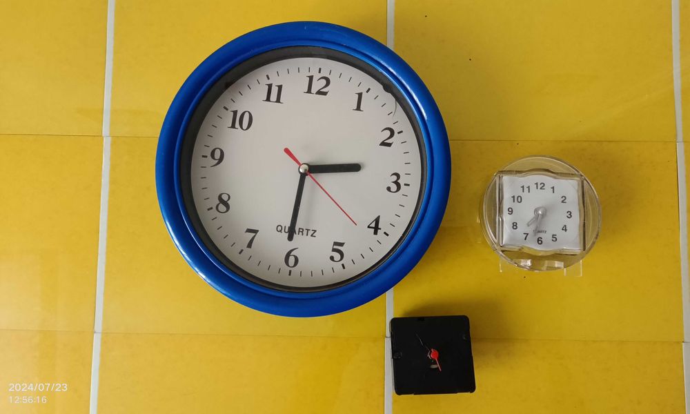 Ceas Auriol /Ceas quartz/ de masa/de perete/cutie