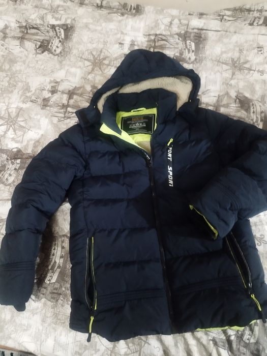 Детско яке много запазено