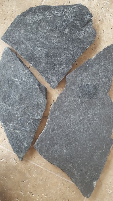 Piatra naturala/ardezie/pavaj ardezie/Ardezie Poligonala Neagra 1-3cm