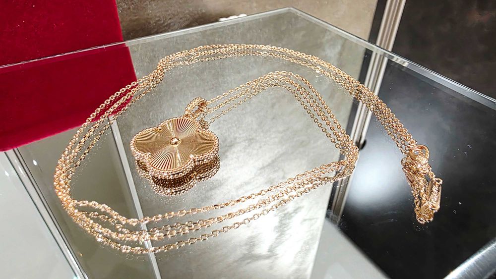 Van Cleef & Arpels VCA Rose Gold Long Magic Alhambra Дамско Колие