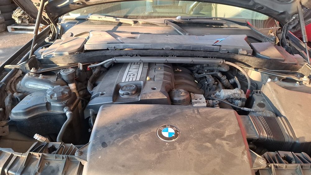 Dezmembrez bmw seria 1 e87