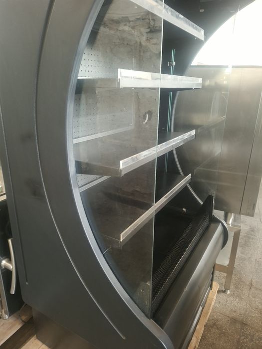 Хладилна витрина крайстенна отворена