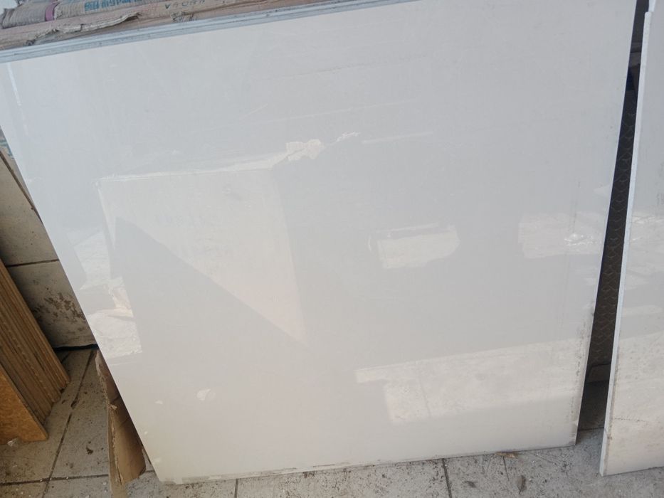 Продам кафель новый