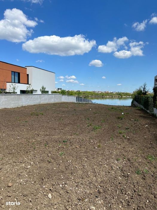 Teren exclusivist cu deschidere la Lacul Grivita | 2.000mp
