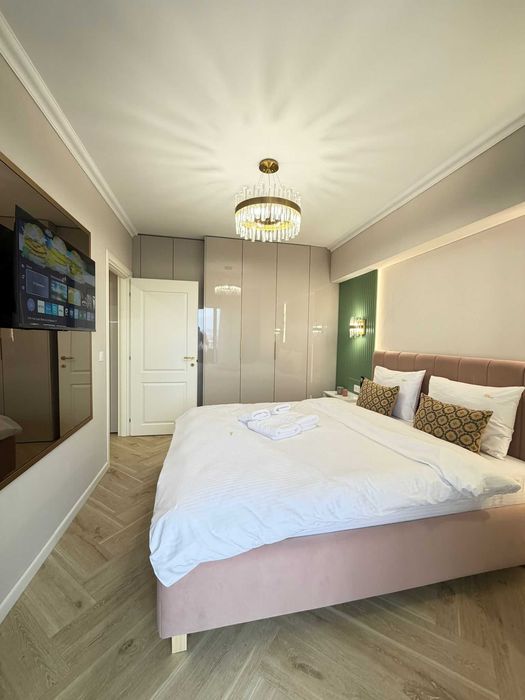 Primim Card Vacanta! Cazare Regim Hotelier Apartamente 1-2-3 Cam zona Palas Centru Newton EV-PL