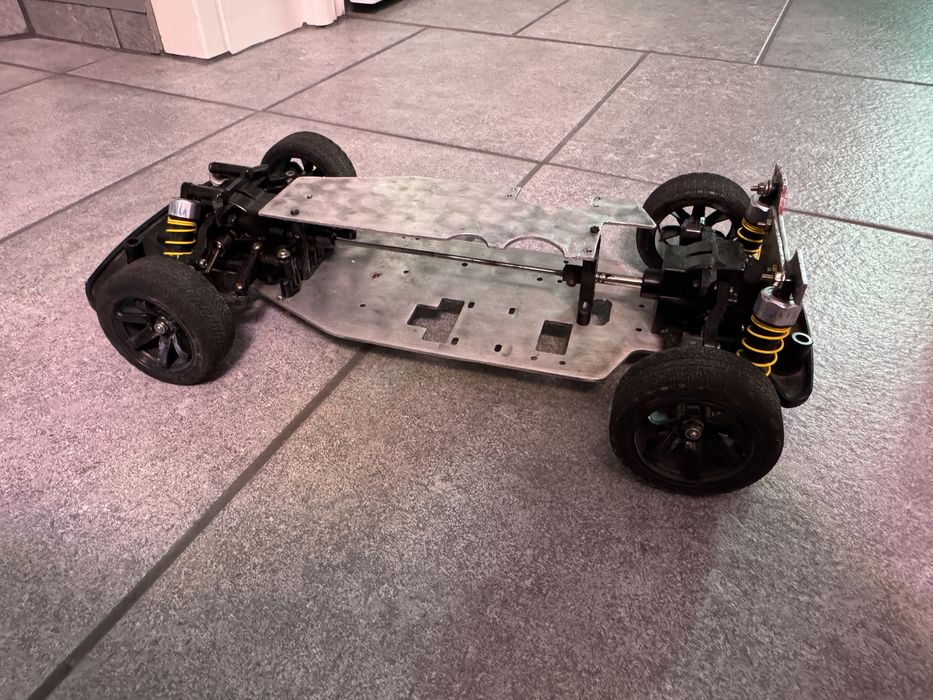 Vand sasiu automodel rc tamiya tg10 1/10 roller