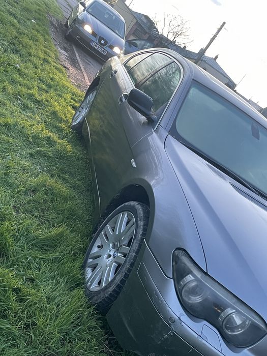 Vand bmw sera 7 in stare buna