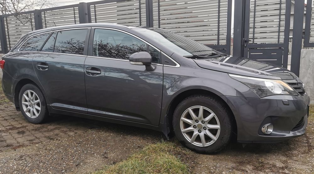 Toyota Avensis, an 2013, motorizare 2.0 diesel,D4D