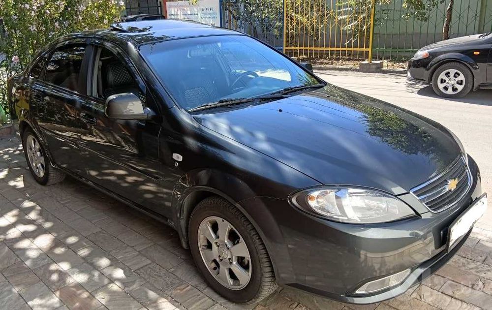 Продается Chevrolet Lacetti / Gentra 3 позиция