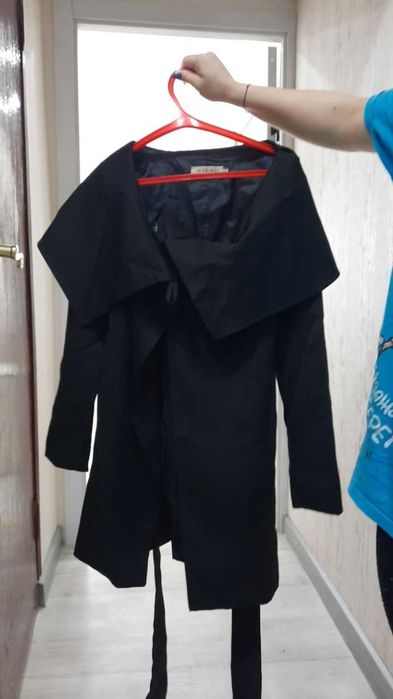 Куртки и плащи . Любая за 50000