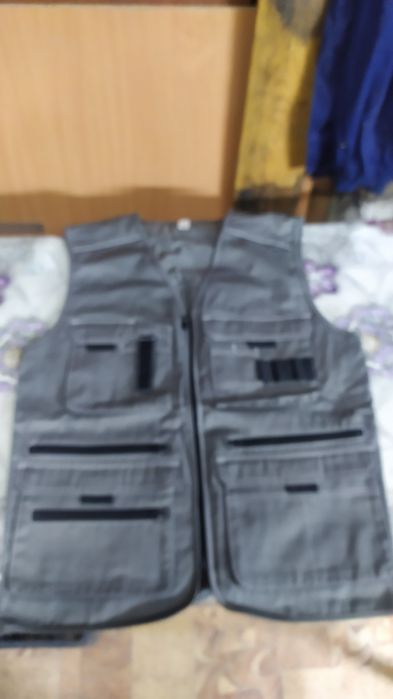 Жилетка            .