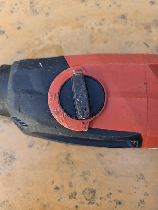 HILTI TE 3-M Ударно-пробивна машина