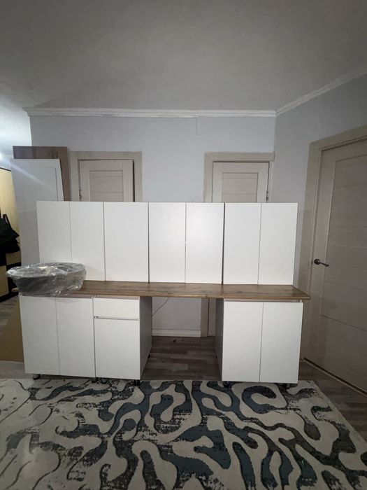 Продам кухонный гарнитур новый