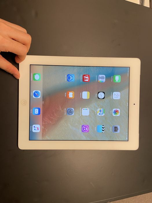 Рабочий Планшет Айпад Apple iPad 3 MD369RS/A WI-FI 4G 12GB