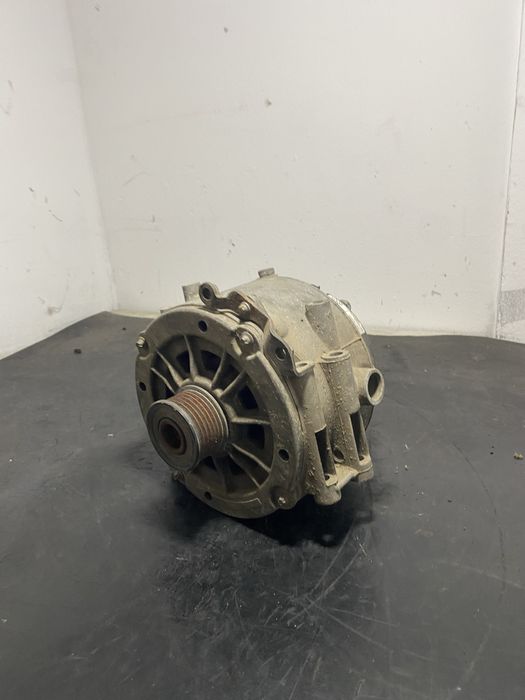 Alternator Mercedes C-Class W203 C200 C220 C270 2.2 CDI 2.7 CDI