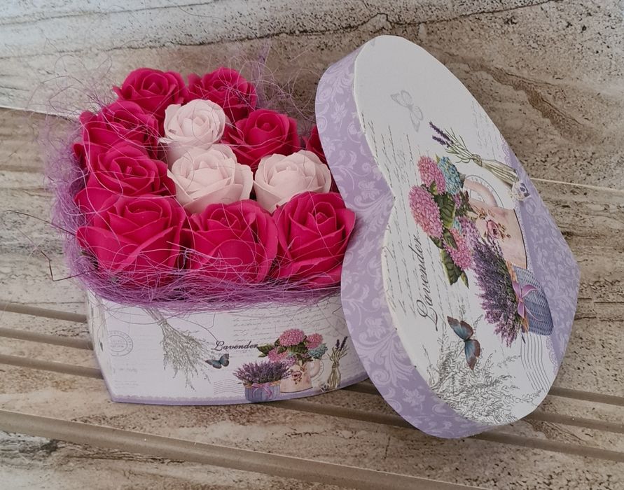 Aranjamente trandafiri de sapun