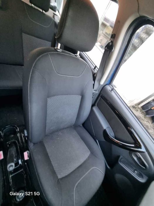 Interior complet Dacia Duster 2010 - 2013 SUV 4 Usi (1453)