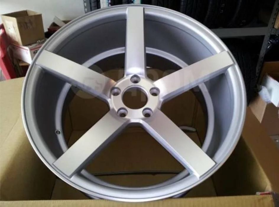 Диски Vossen  R18 5/120