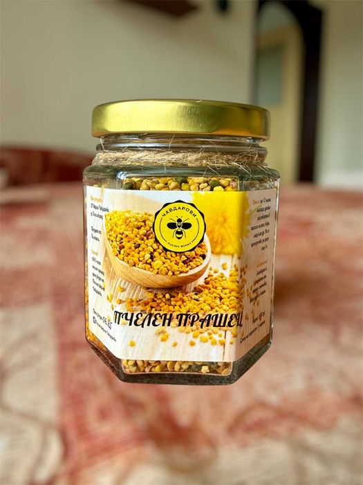 Пчелен прашец, клеева тинктура, клей/прополис, пчелен мед и продукти