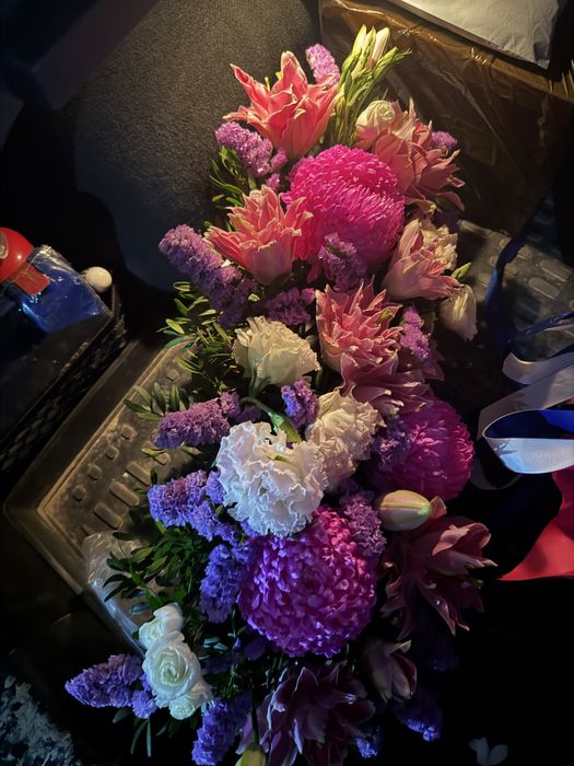 Продам цветы 10000 тг