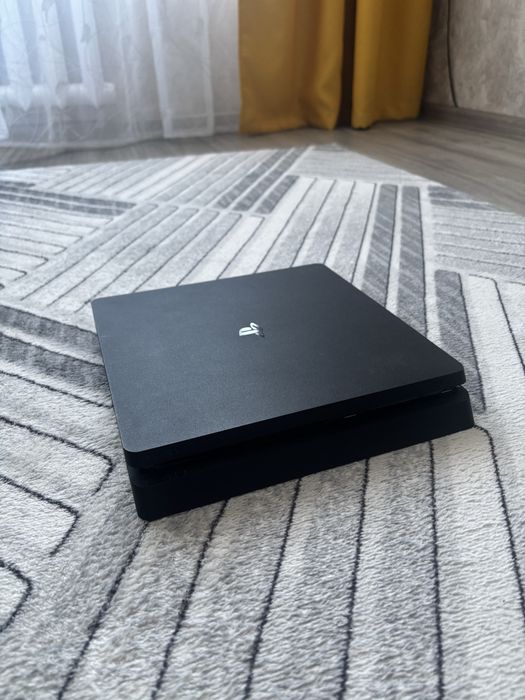 Продам пс4 слим (playstation 4 slim)
