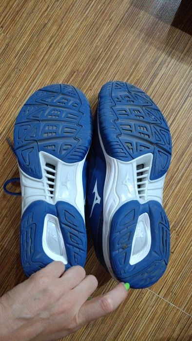 Маратонки MIZUNO за волейбол