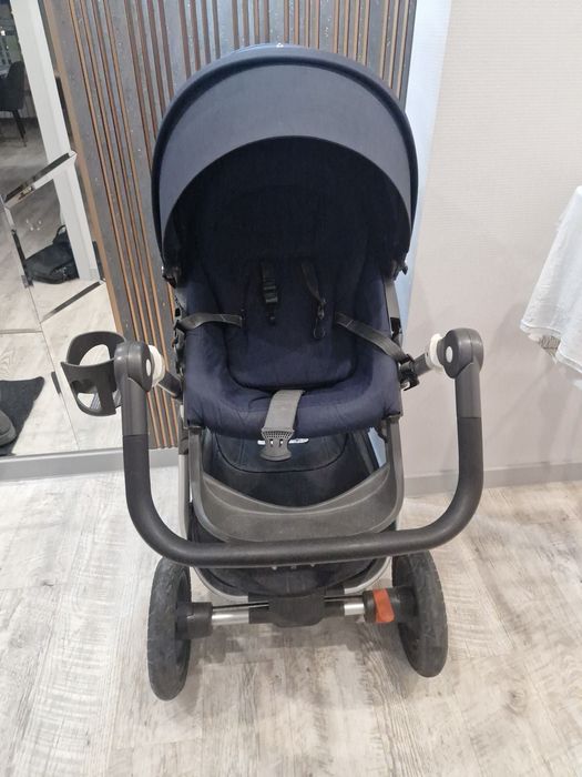 Продам каляску 2 в 1 STOKKE