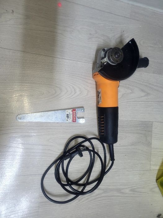 Продам болгарка продам