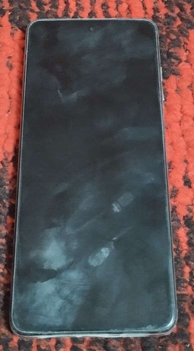 pocco  telefon sotiladi