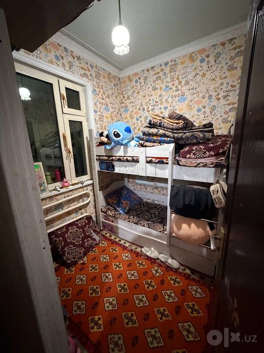 Продаю квартиру Мирзо Улугбек р-он. Ттз-1. 1-ком в 2-х. 2-этаж 4-этажн
