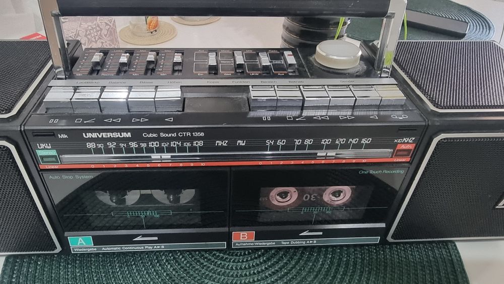Boombox radio casetofon Universum  CTR-1358 Impecabil !