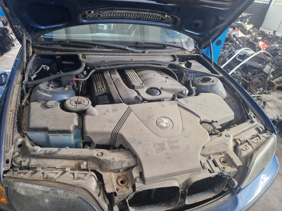 BMW 316i e46 (на части)