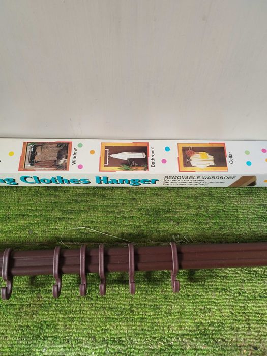 Универсална закачалка за дрехи "Подвижен гардероб"