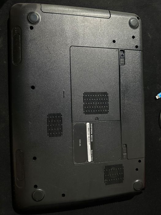 Ноутбук Dell в отличном состояний