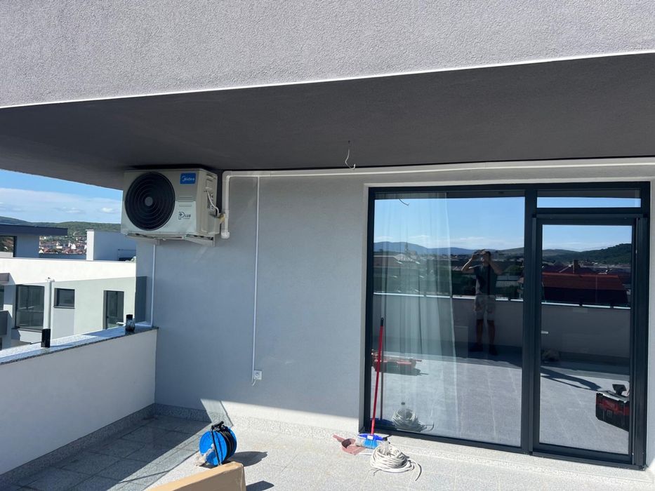 Montaj sisteme aer conditionat