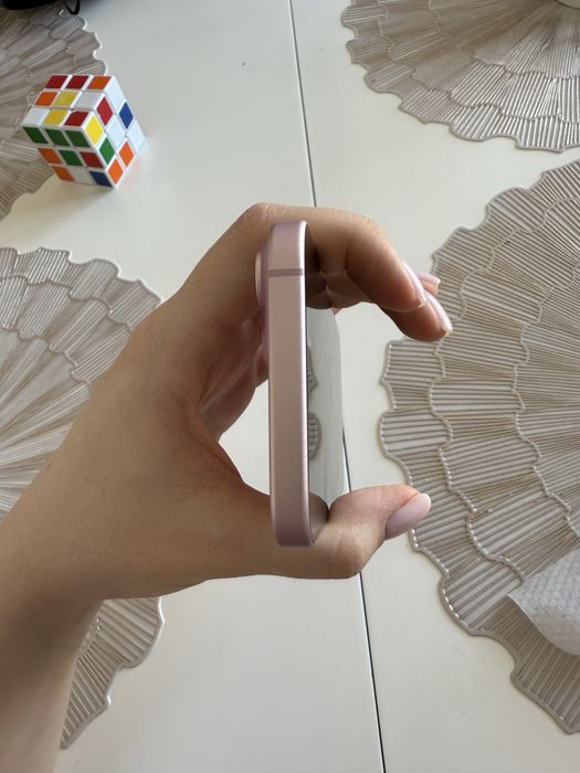 Продам iphone 15 128 gb