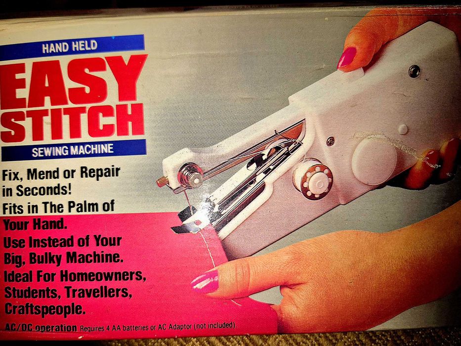 Портативная ручная швейная машинка модели Easy Stitch