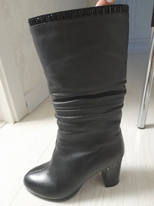 Продам обувь кожанный